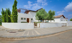 3 bedrooms furnished villa with swimming pool for sale in Agia Thekla