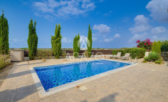 3 bedrooms furnished villa with swimming pool for sale in Agia Thekla