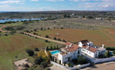 3 bedrooms furnished villa with swimming pool for sale in Agia Thekla