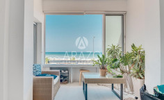 3 bedrooms furnished apartment for sale in Mackenzie Beach