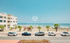 3 bedrooms furnished apartment for sale in Mackenzie Beach