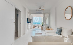 3 bedrooms furnished apartment for sale in Mackenzie Beach