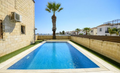 3 bedroom furnished villa with swimming pool for sale in Agia Thekla