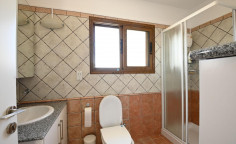 3 bedroom furnished villa with swimming pool for sale in Agia Thekla