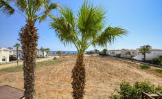 3 bedroom furnished villa with swimming pool for sale in Agia Thekla