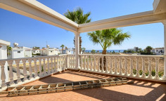 3 bedroom furnished villa with swimming pool for sale in Agia Thekla