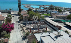 Spacious 3 bedroom furnished apartment for sale in Mackenzie Beach