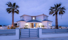 5 bedroom detached villa for rent Larnaca 
