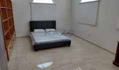 Spacious furnished six bedroom house in quiet Asomatos 