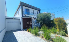 3 bedroom furnished villa with swimming pool for sale in Livadia