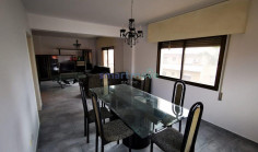 Lovely 3 bedrooms apartment for sale in Mesa Geitonia