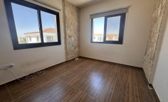For sale: 3 bedroom spacious house in Pyla with swimming pool 