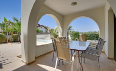 Large 3 bedroom furnished villa with swimming pool for sale in Agia Thekla