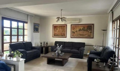 5 bedrooms house for sale in Aglantzia