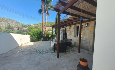 Furnished three bedroom house with pool in Apsiou 