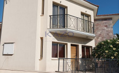 Spacious detached house in peaceful Agios Athanasios 