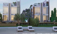 Sea front villa with pool and sea view 