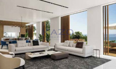 Sea front villa with pool and sea view 