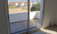 For sale: 6 berdooms house in Oroklini 