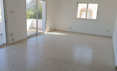For sale: 6 berdooms house in Oroklini 