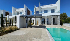 5 bedrooms house for sale in Protaras