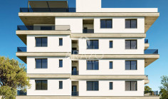 Large 3 bedroom apartment with swimming pool for sale in Mesa Geitonia