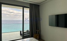 Modern seafront apartment in Neapolis with pool 