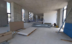 Modern ground floor with mezzanine office 451m&sup2; in Agios Athanasios 