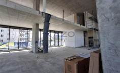 Spacious ground floor with mezzanine office in Agios Athanasios 