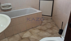 Top floor 3 bedroom apartment in vibrant Omonoia 