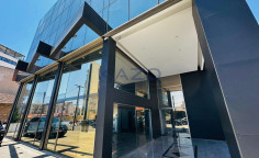 Modern east facing commercial space in Agios Nicolaos 