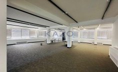 Modern east facing commercial space in Agios Nicolaos 