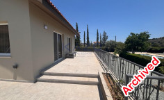 Modern villa with pool in tranquil Parekklisia location 