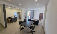 Large 3 bedroom apartment to rent in Aglantzia