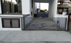 Spacious 4 bedroom house to rent in Lakatamia