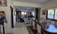 For bed house for sale in Lakatamia