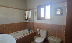 For bed house for sale in Lakatamia