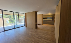 Luxury 3 bedroom apartment to rent in Agioi Omologites