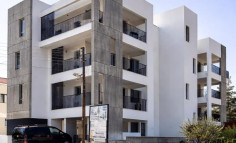 Lovely three bed apartment for sale in Lakatamia