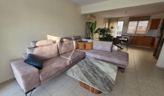 2 bedroom house to rent in Deryneia
