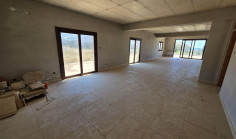 8 bedroom house to rent in Agia Thekla