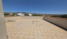 8 bedroom house to rent in Agia Thekla