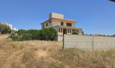 8 bedroom house to rent in Agia Thekla