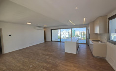 Large 3 bedroom apartment to rent in Lykabittos Large 3 bedroom apartment to rent in Lykabittos