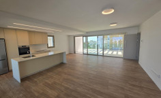 Large 3 bedroom apartment to rent in Lykabittos