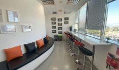 Spacious commercial to rent in Aglantzia