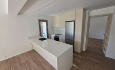 Large 2 bedroom apartment to rent in Lykabittos