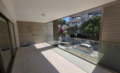 Large 2 bedroom apartment to rent in Lykabittos