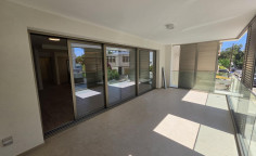 3 bedroom apartment to rent in Lykabittos