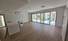 3 bedroom apartment to rent in Lykabittos